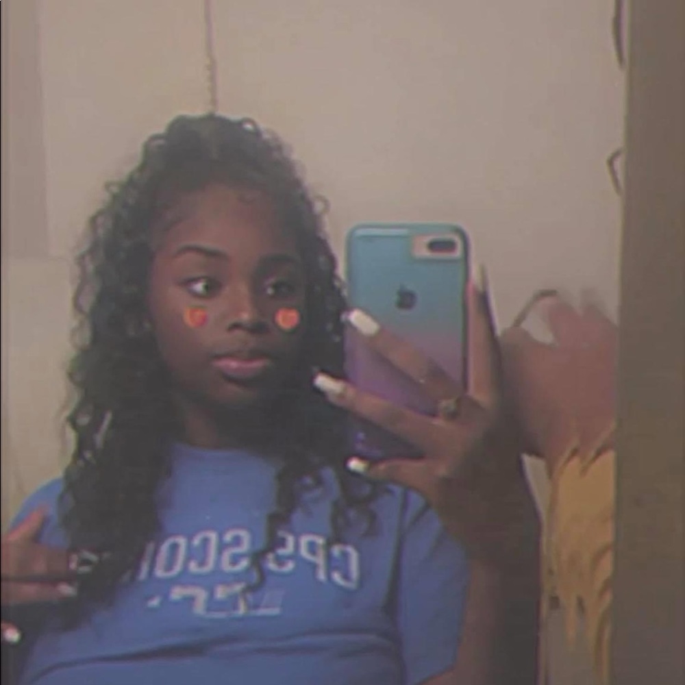 Meet your Posher, Janarria